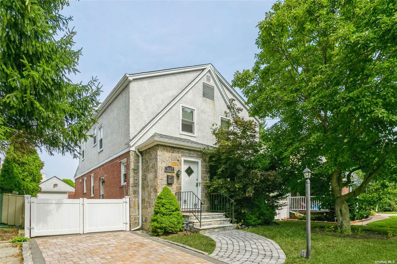 1617 Park Avenue - Photo 1