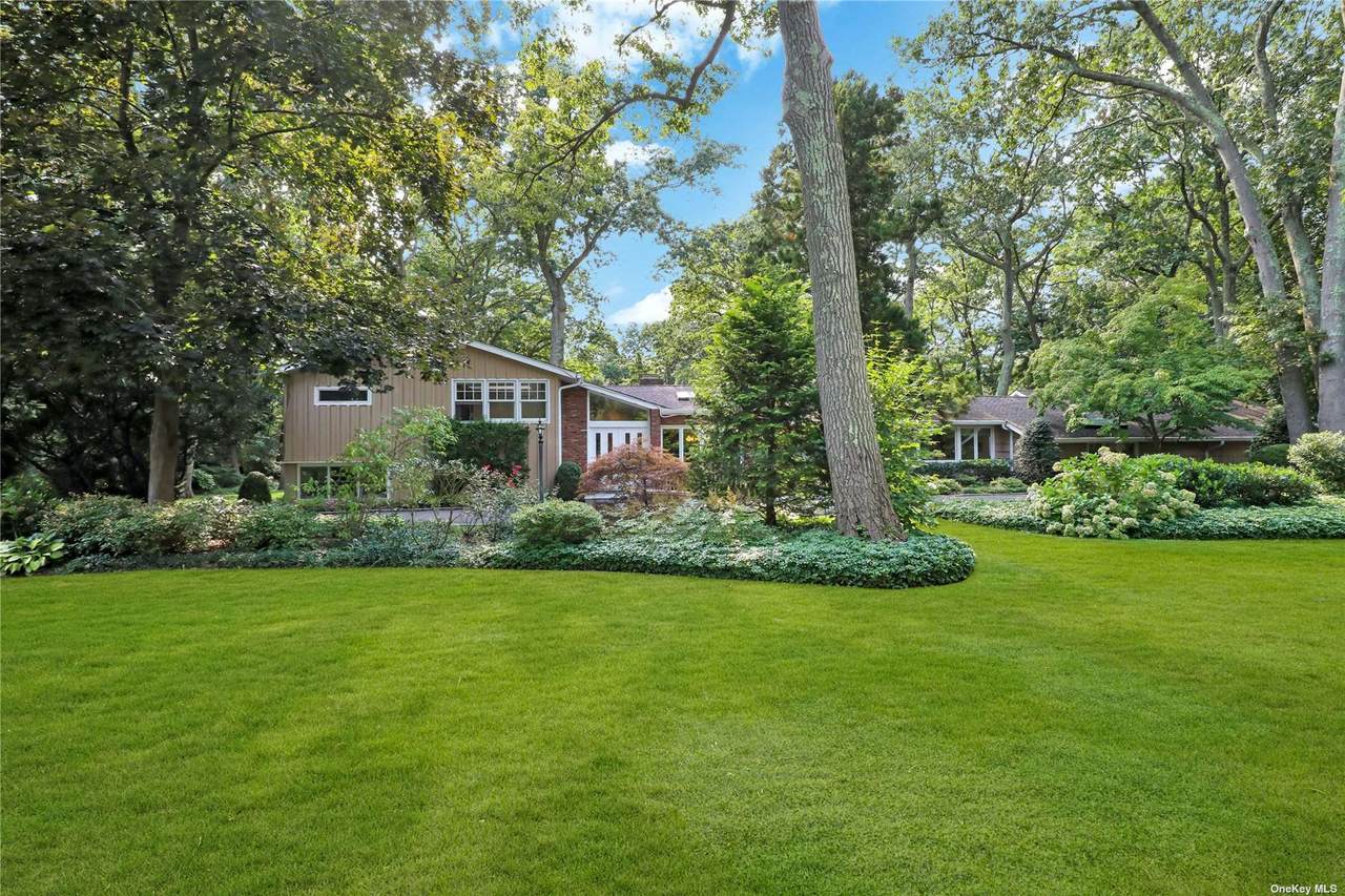 9 Quaker Ridge Drive - Photo 1
