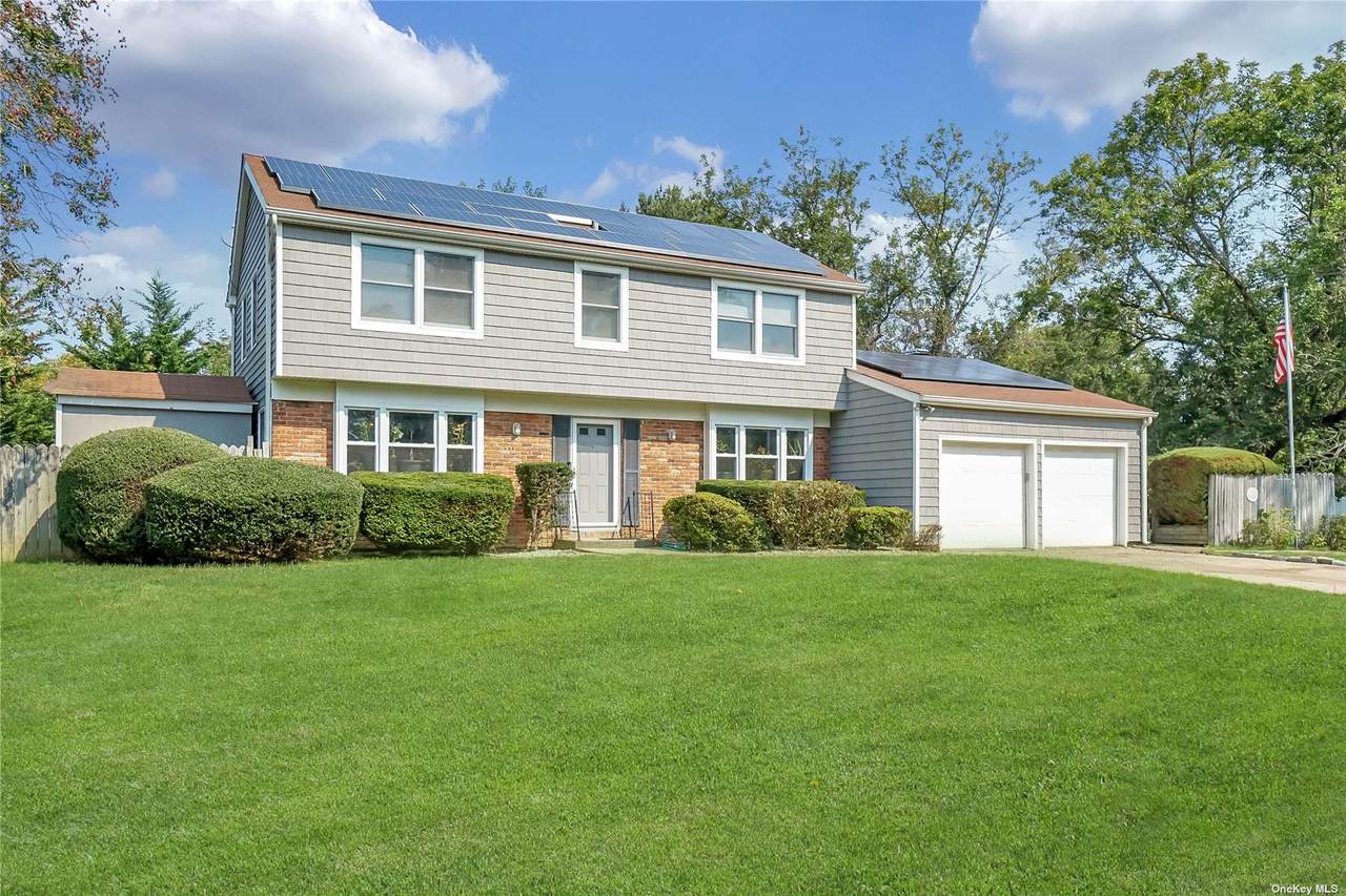 17 Maureen Lane - Photo 1