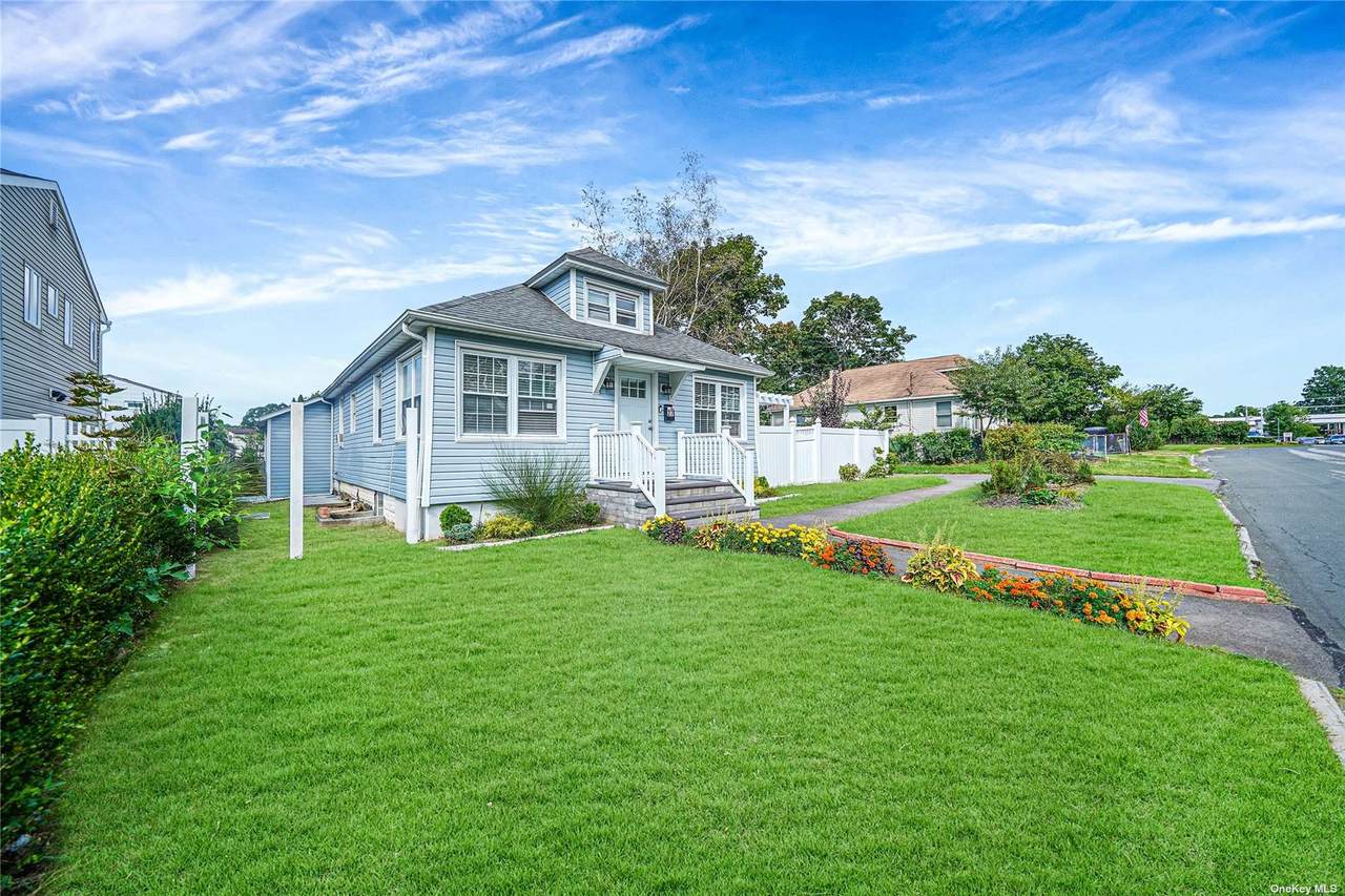 27 Ryder Avenue - Photo 1