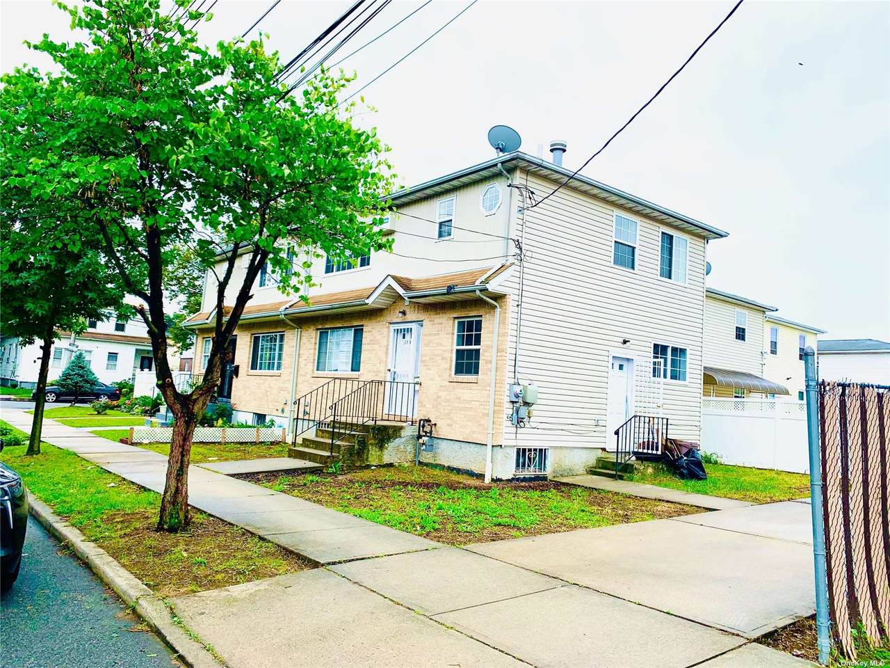 117-56 166th Street - Photo 1