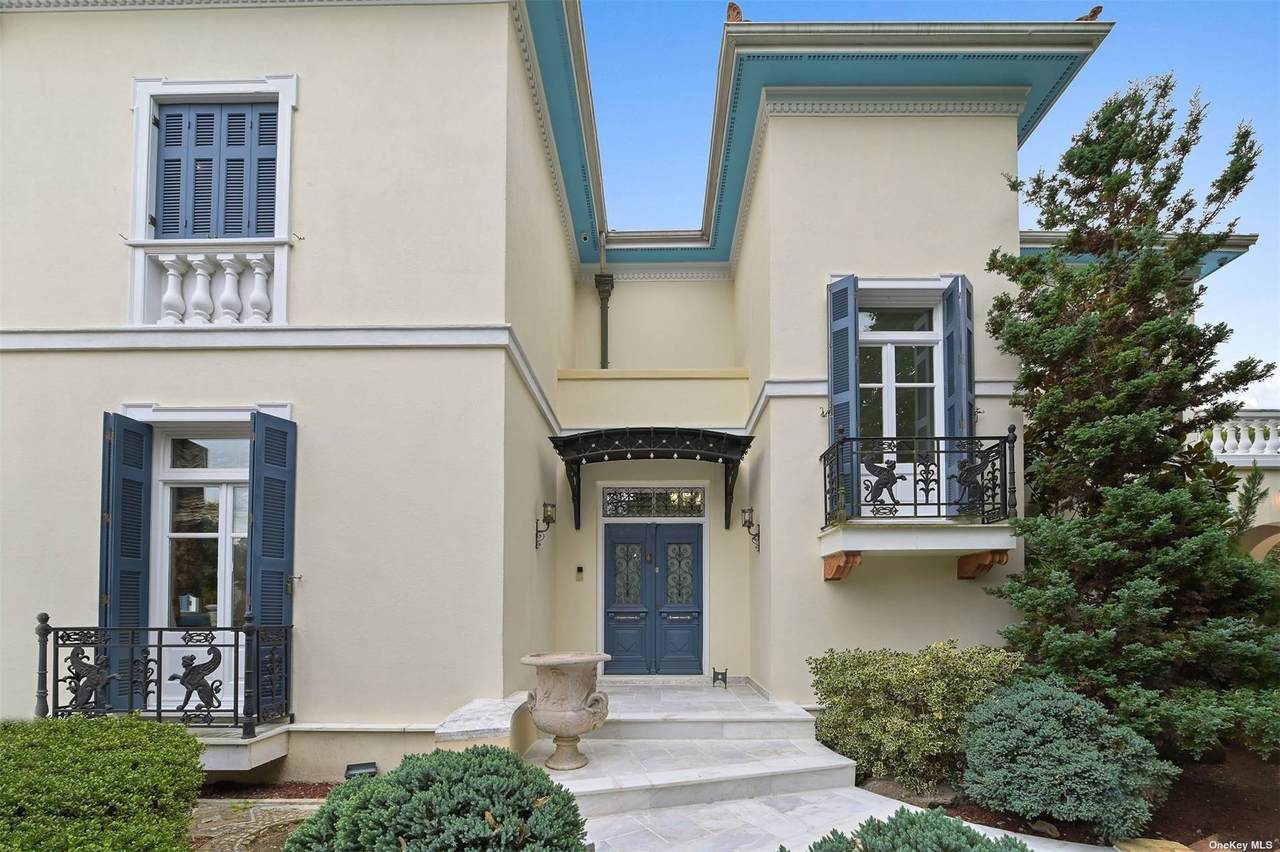 251-34 Thornhill Avenue - Photo 1
