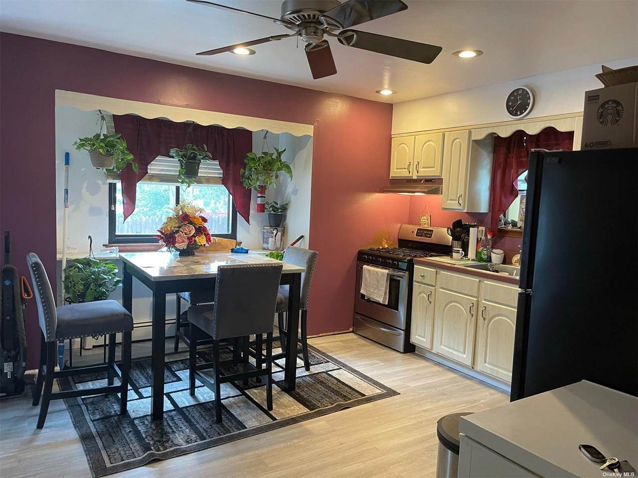 314 Auborn Avenue - Photo 1
