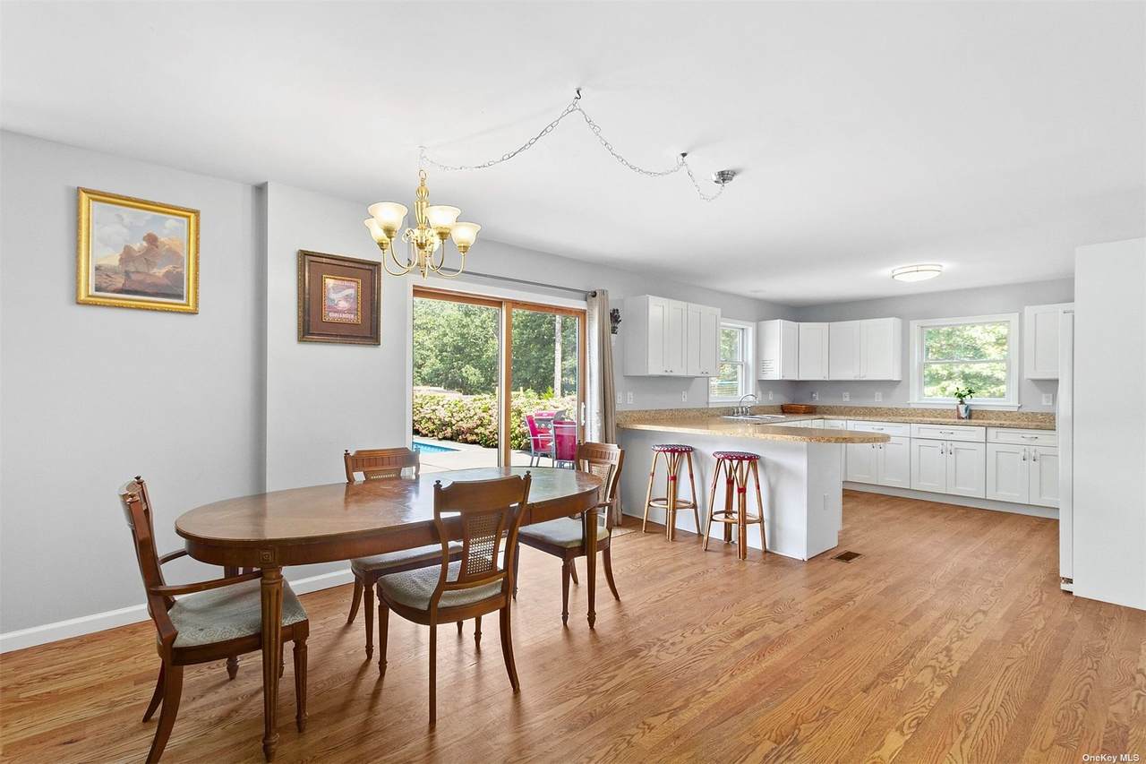 484 Magee Street - Photo 1