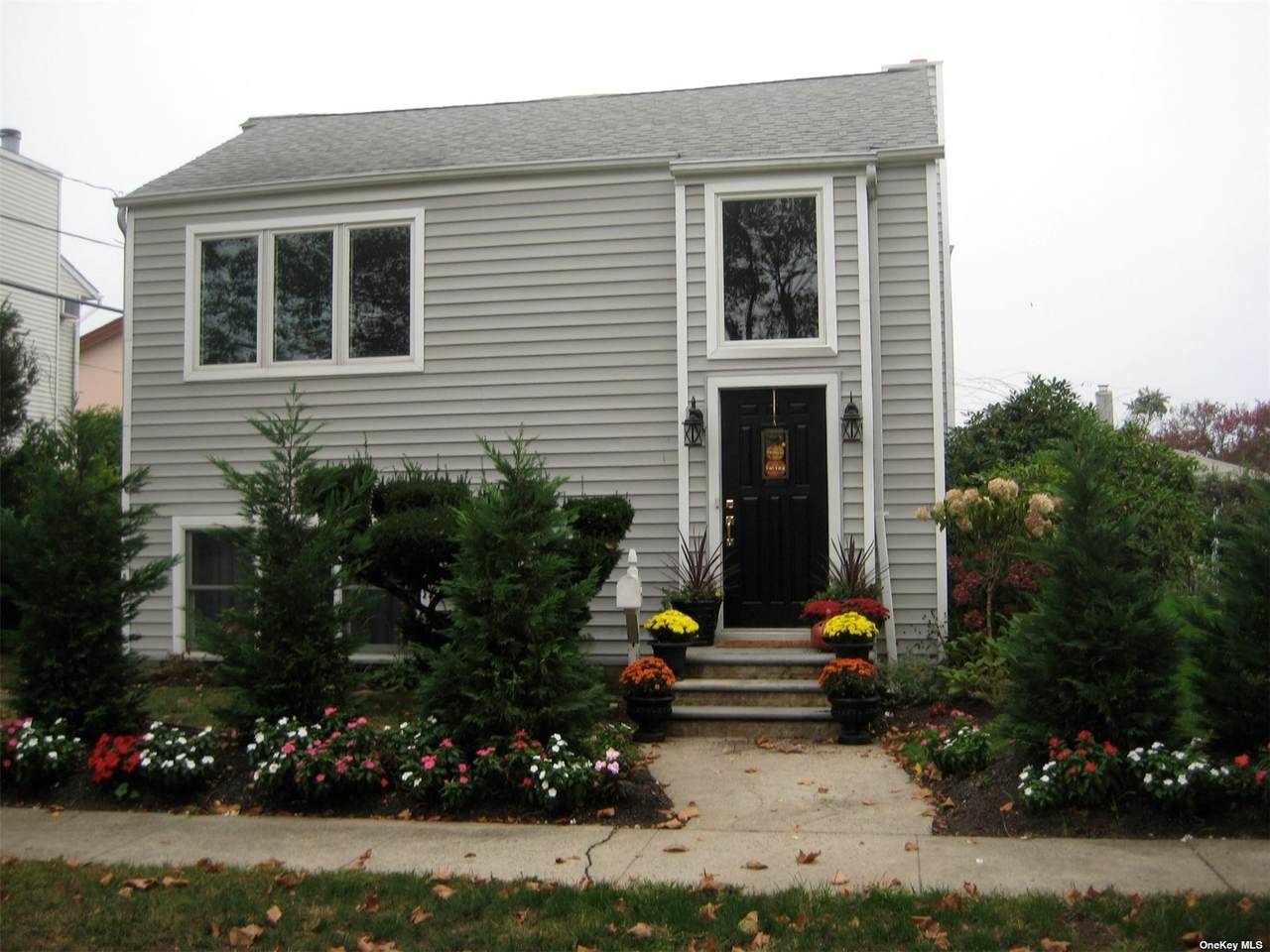 115 Fulton Avenue - Photo 1