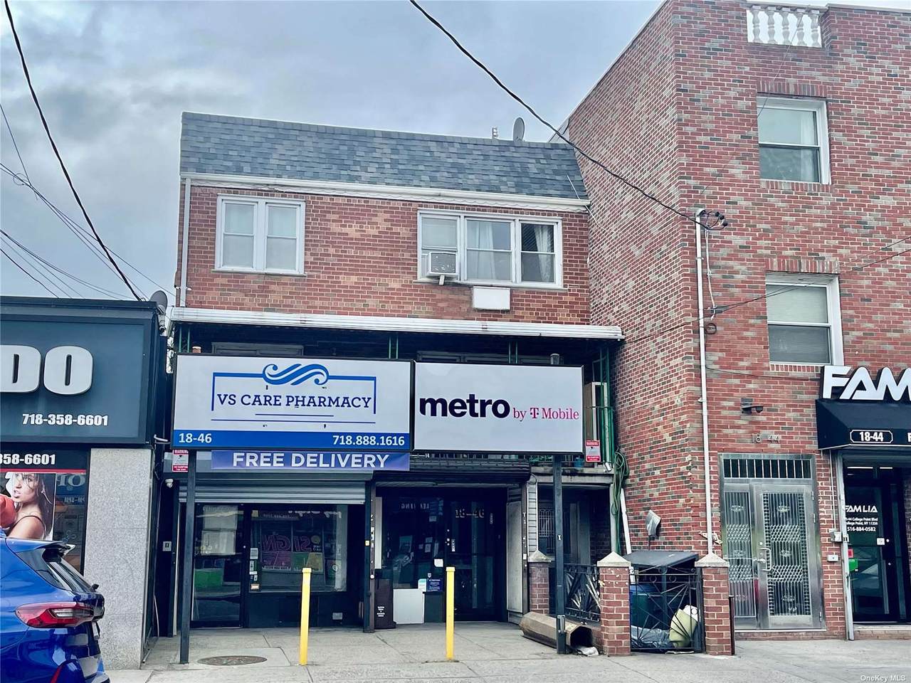 18-46 College Point Boulevard - Photo 1