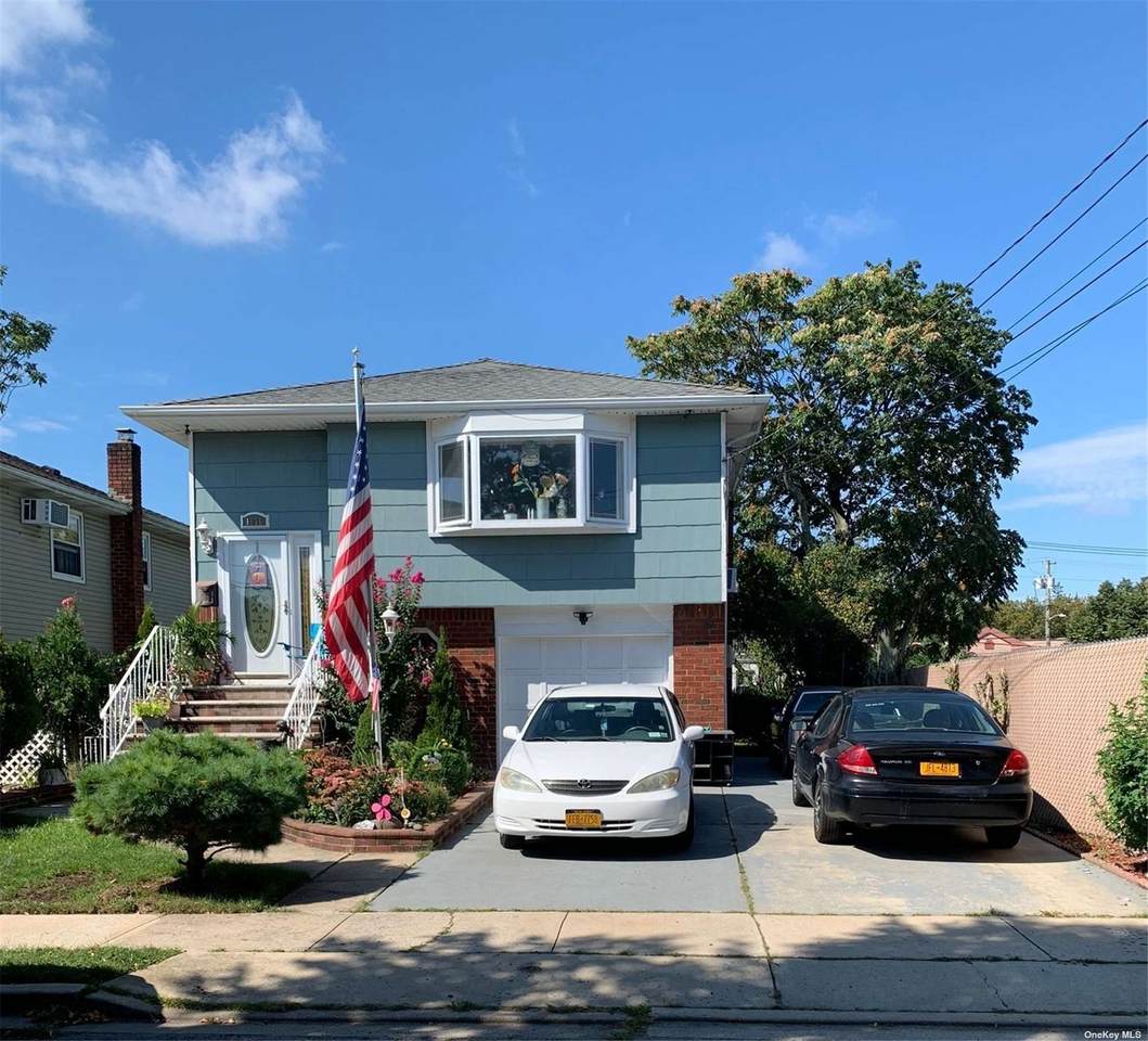 1876 Schoen Street - Photo 1