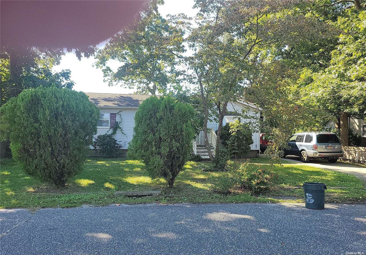 96 Robinwood Drive - Photo 1