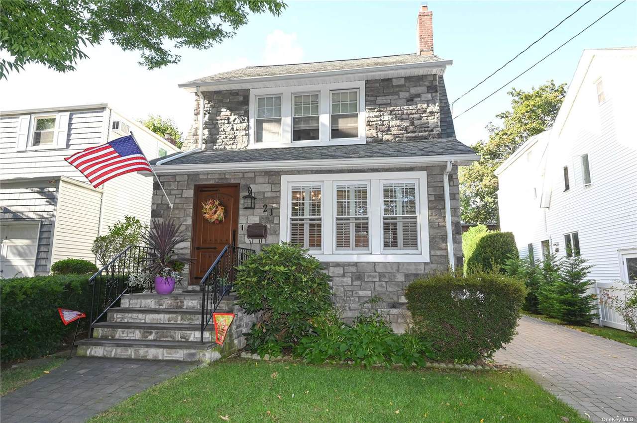 21 Adelaide Street - Photo 1