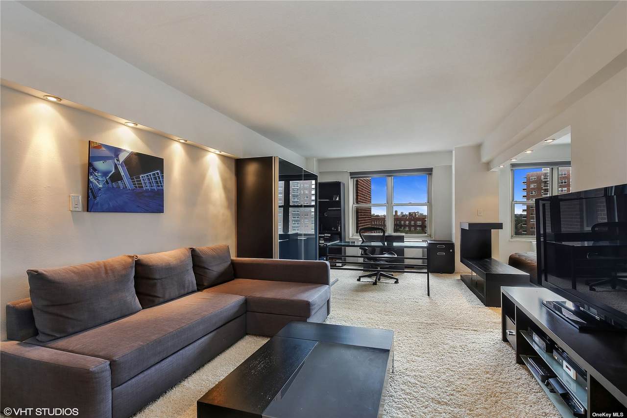107-40 Queens Boulevard - Photo 1