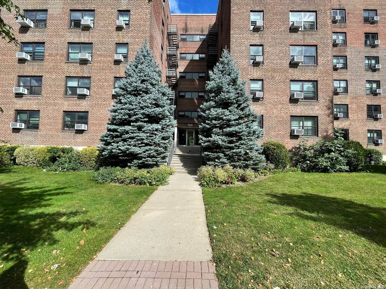 73-51 Bell Boulevard - Photo 1