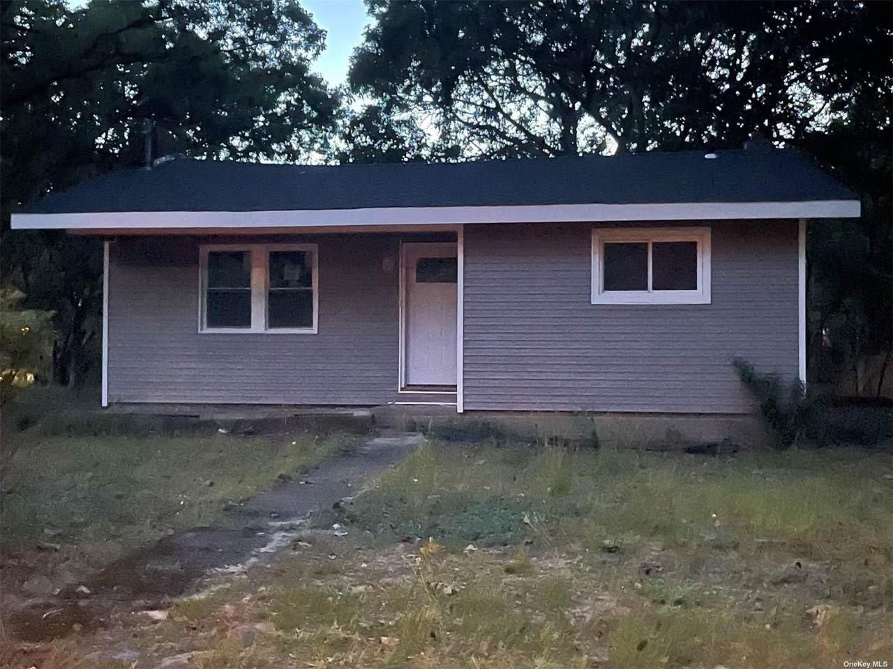38 Gray Avenue - Photo 1