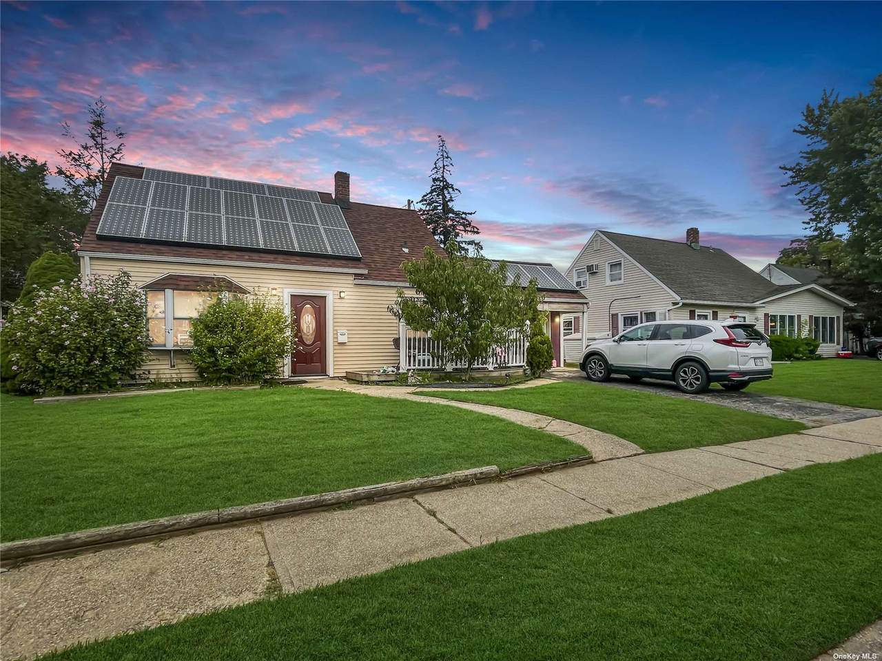 20 Surrey Lane - Photo 1