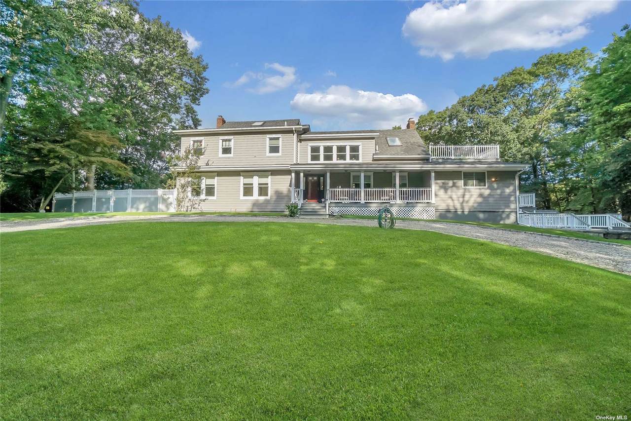 4 Westview Avenue - Photo 1