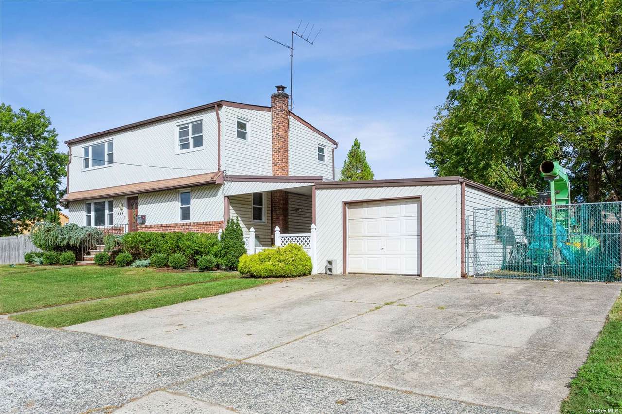 389 Oakley Avenue - Photo 1