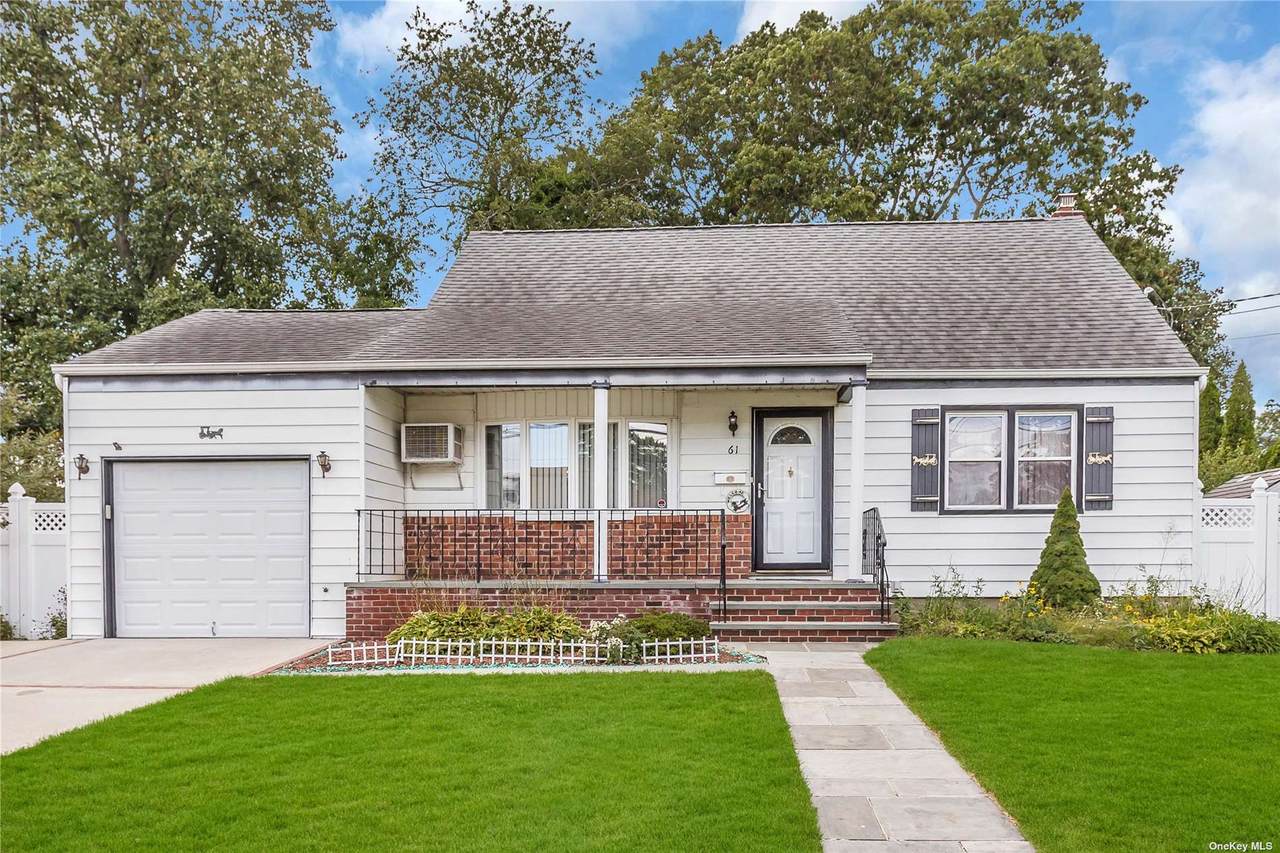 61 Sunset Avenue - Photo 1