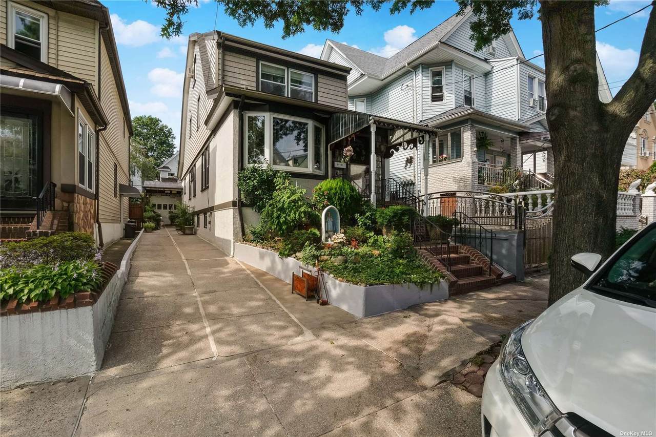 84-30 107th Street - Photo 1