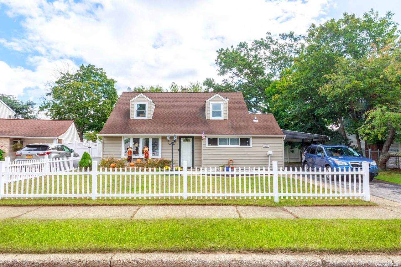 2469 1st Street - Photo 1