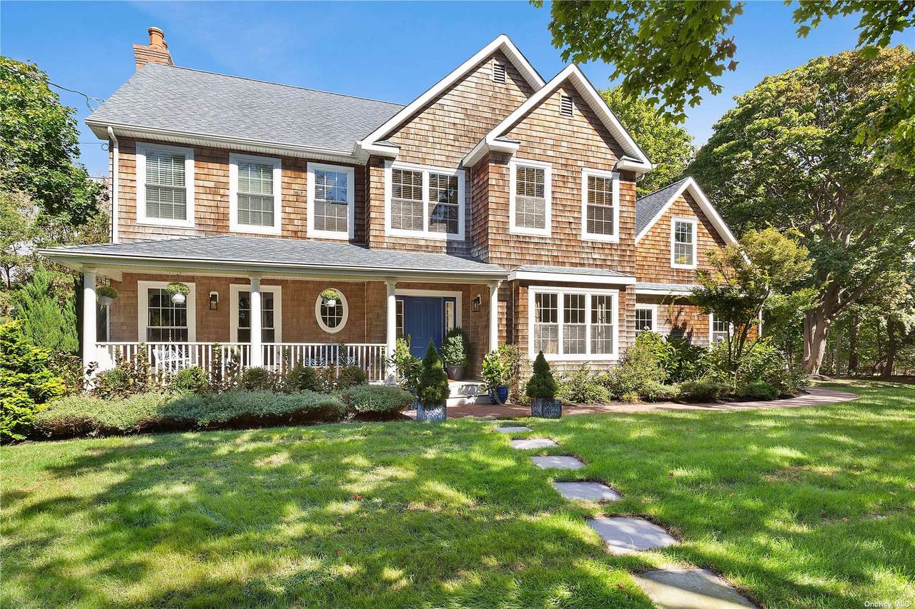 1 Woodlawn Avenue - Photo 1