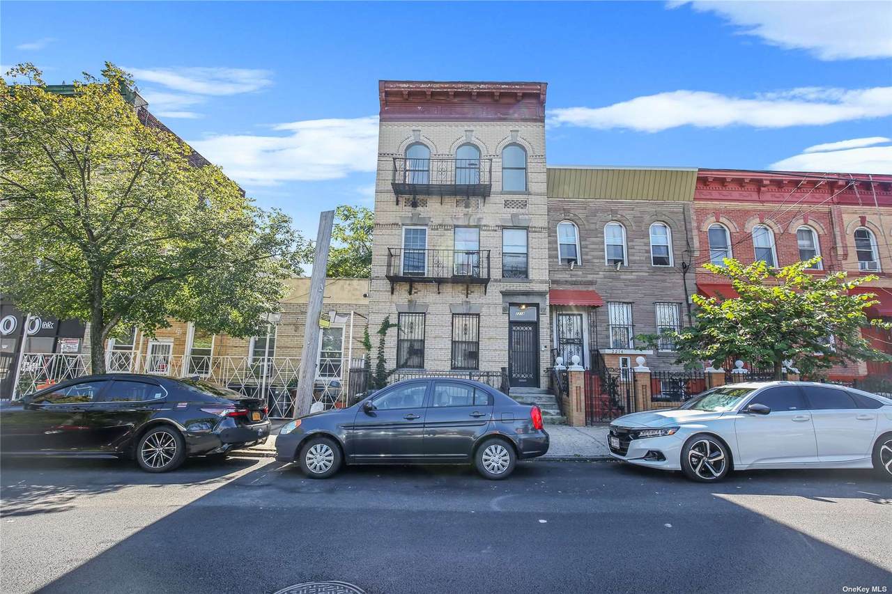 2218 Dean Street - Photo 1