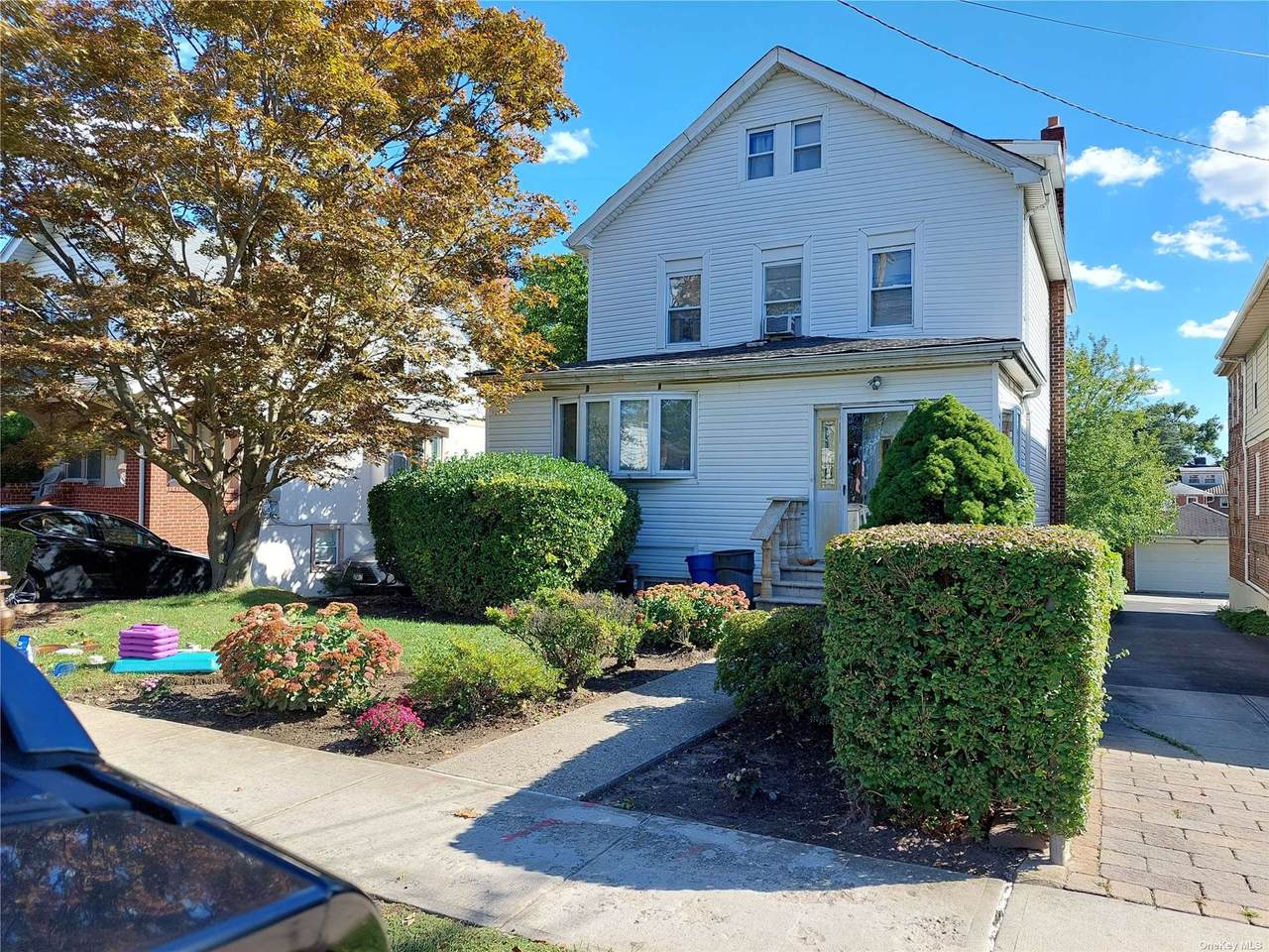 146-50 Bayside Ave - Photo 1