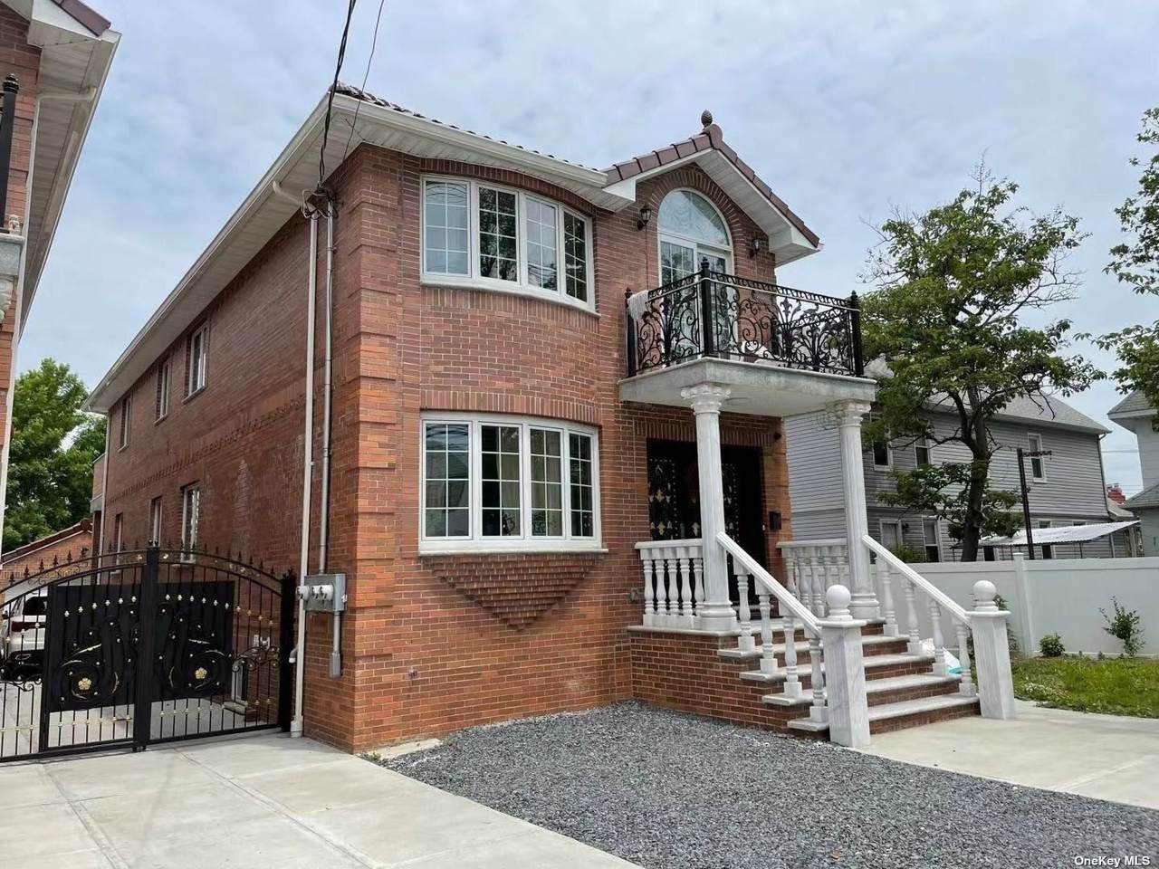 120-09 9th Avenue - Photo 1