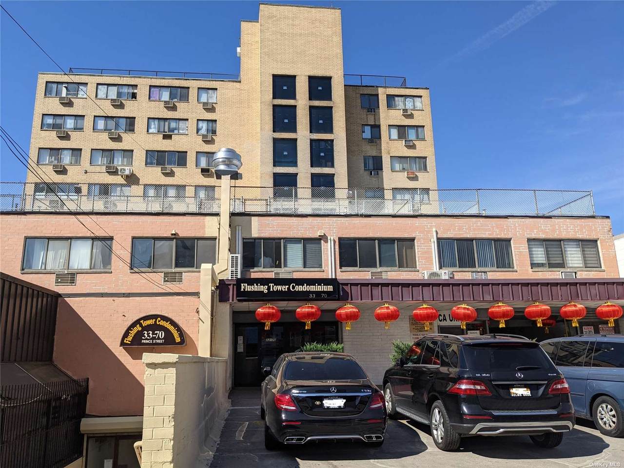 33-70 Prince Street - Photo 1