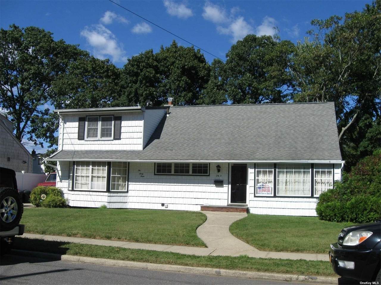 263 Von Huenfeld Street - Photo 1
