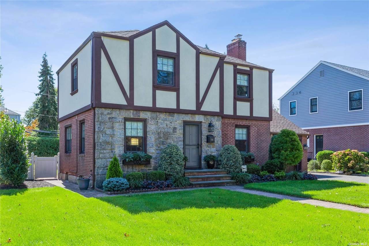 116 Pine Street - Photo 1
