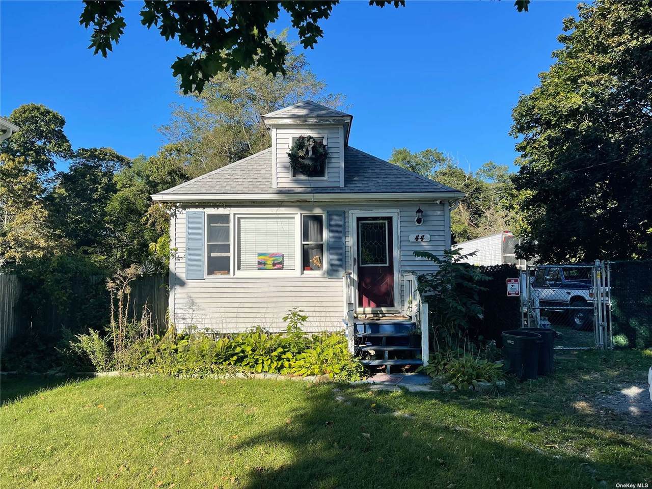 44 Lincoln Boulevard - Photo 1