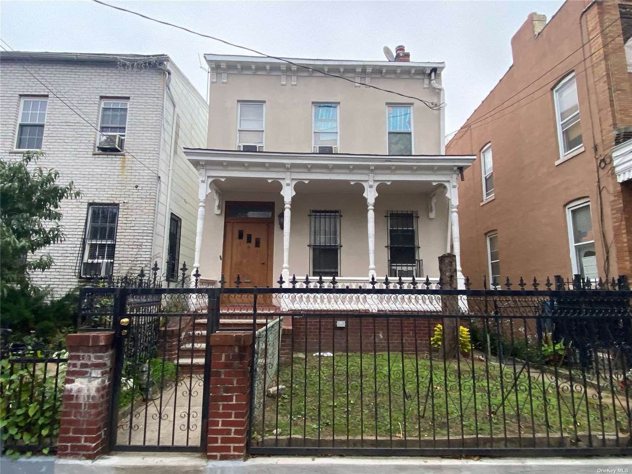 141 Norwood Avenue - Photo 1