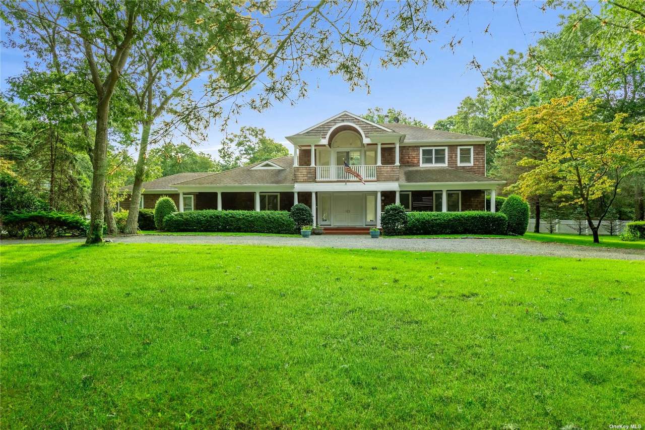 8 Honeysuckle Lane - Photo 1