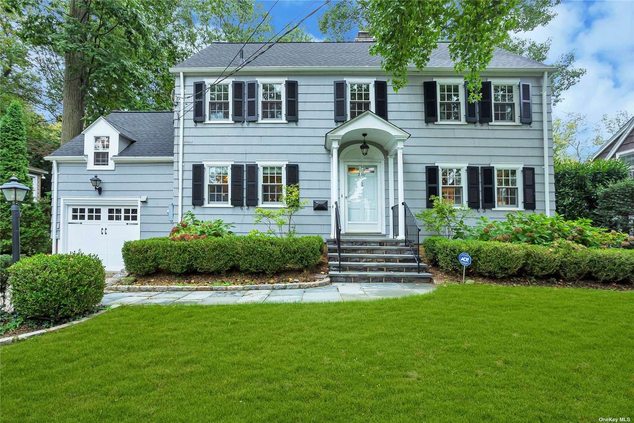 250 Nassau Avenue - Photo 1