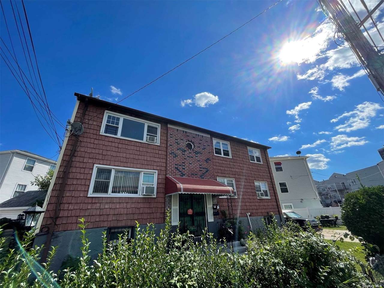 28-21 Brookhaven Avenue - Photo 1