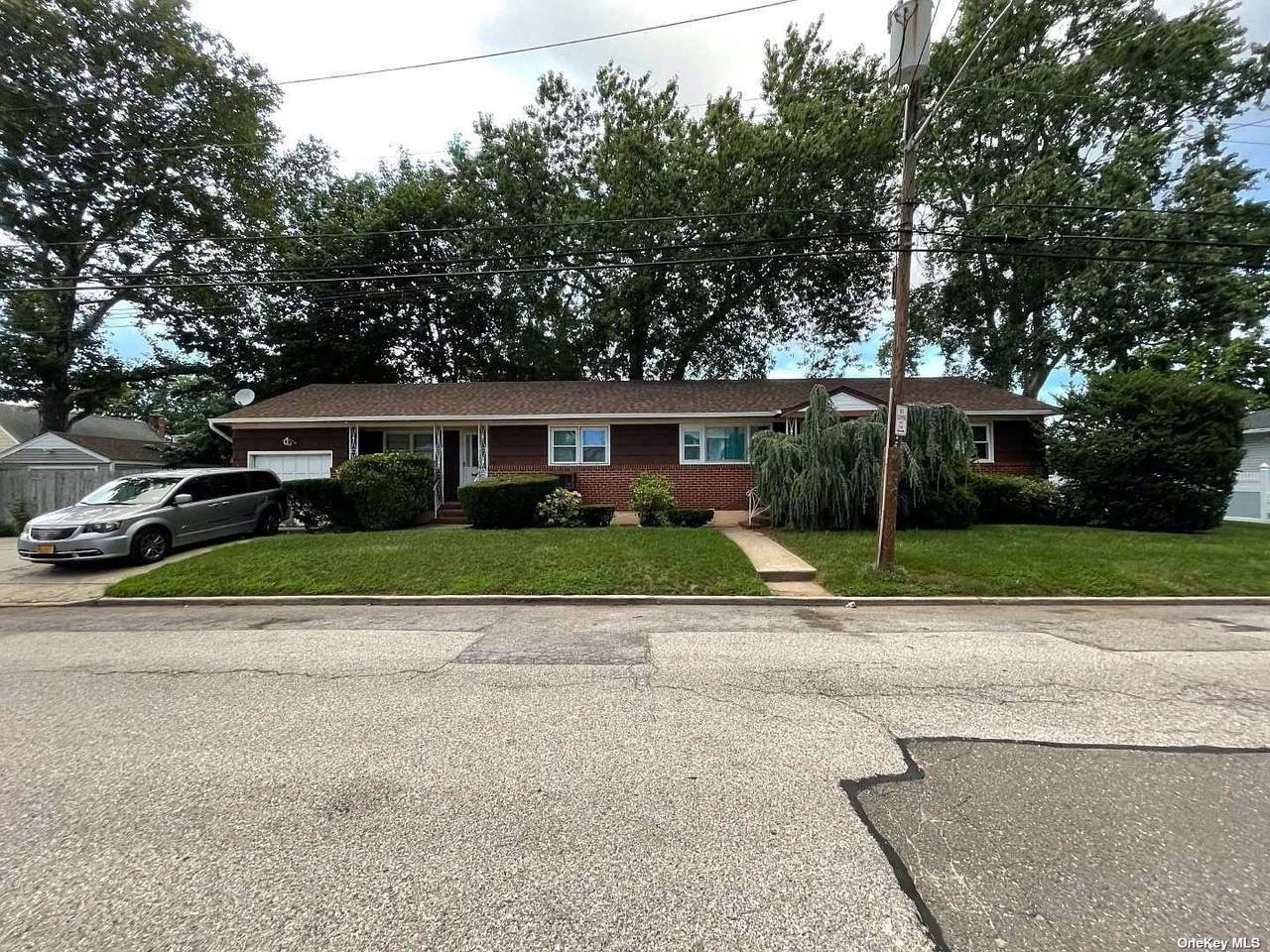 1019 Elizabeth Street - Photo 1