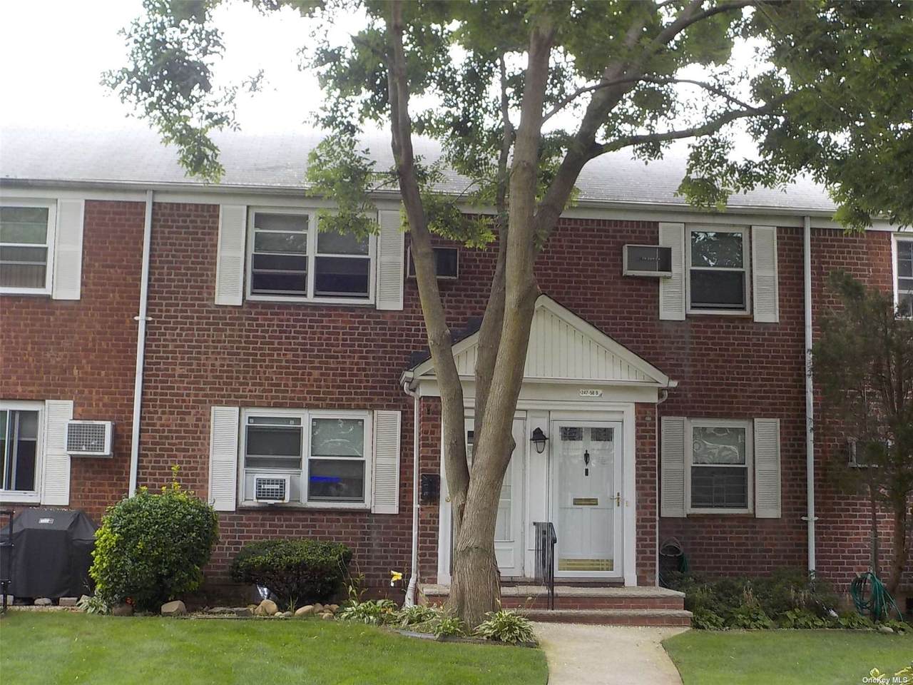 247-58 77th Crescent - Photo 1