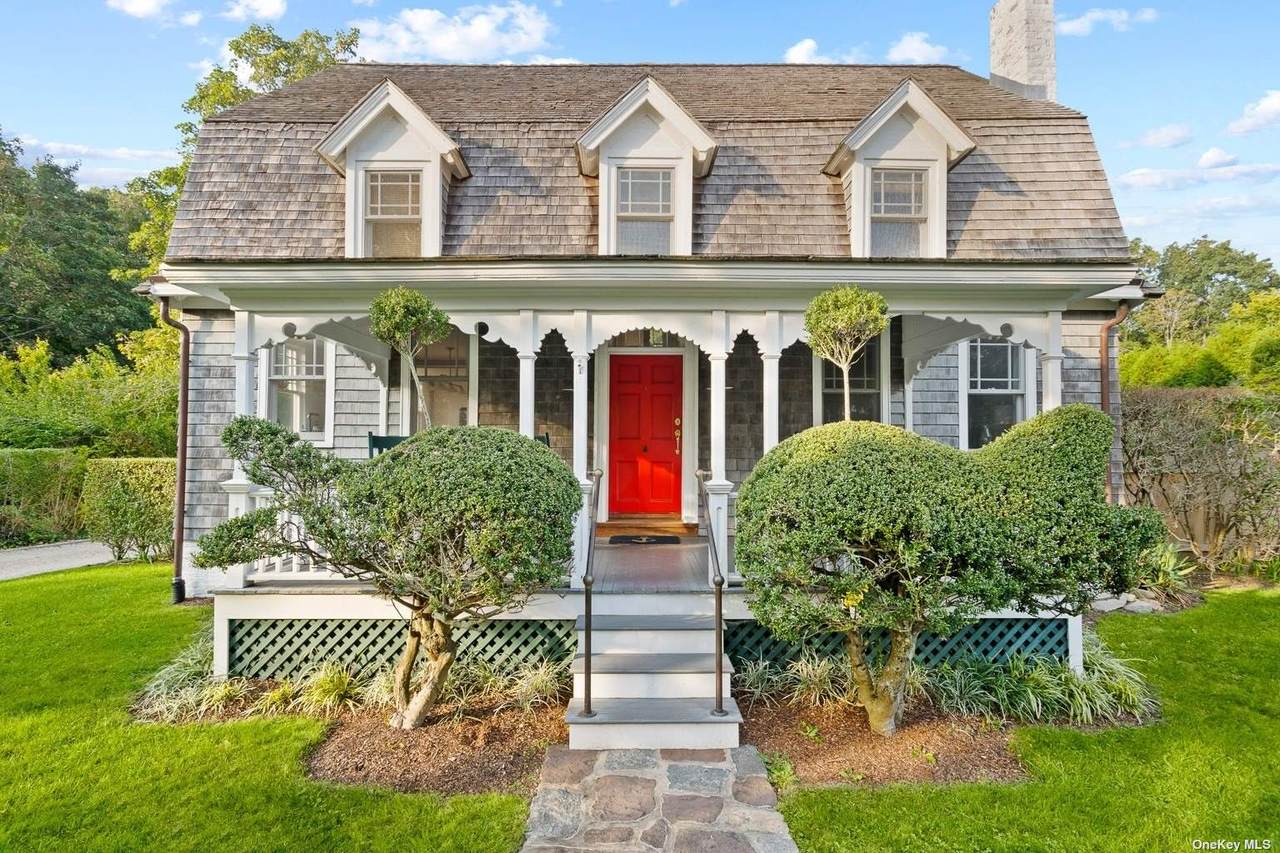 61 Hampton Drive - Photo 1
