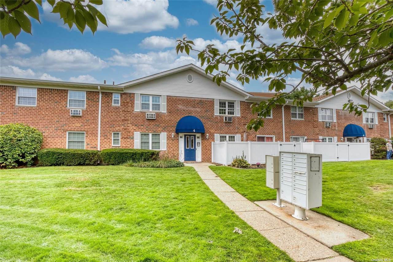460 Old Town Road - Photo 1