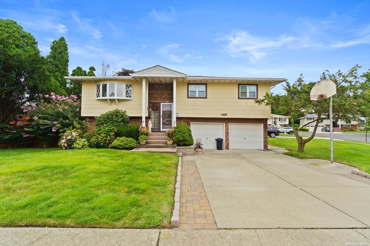 17 Lawrence Court - Photo 1