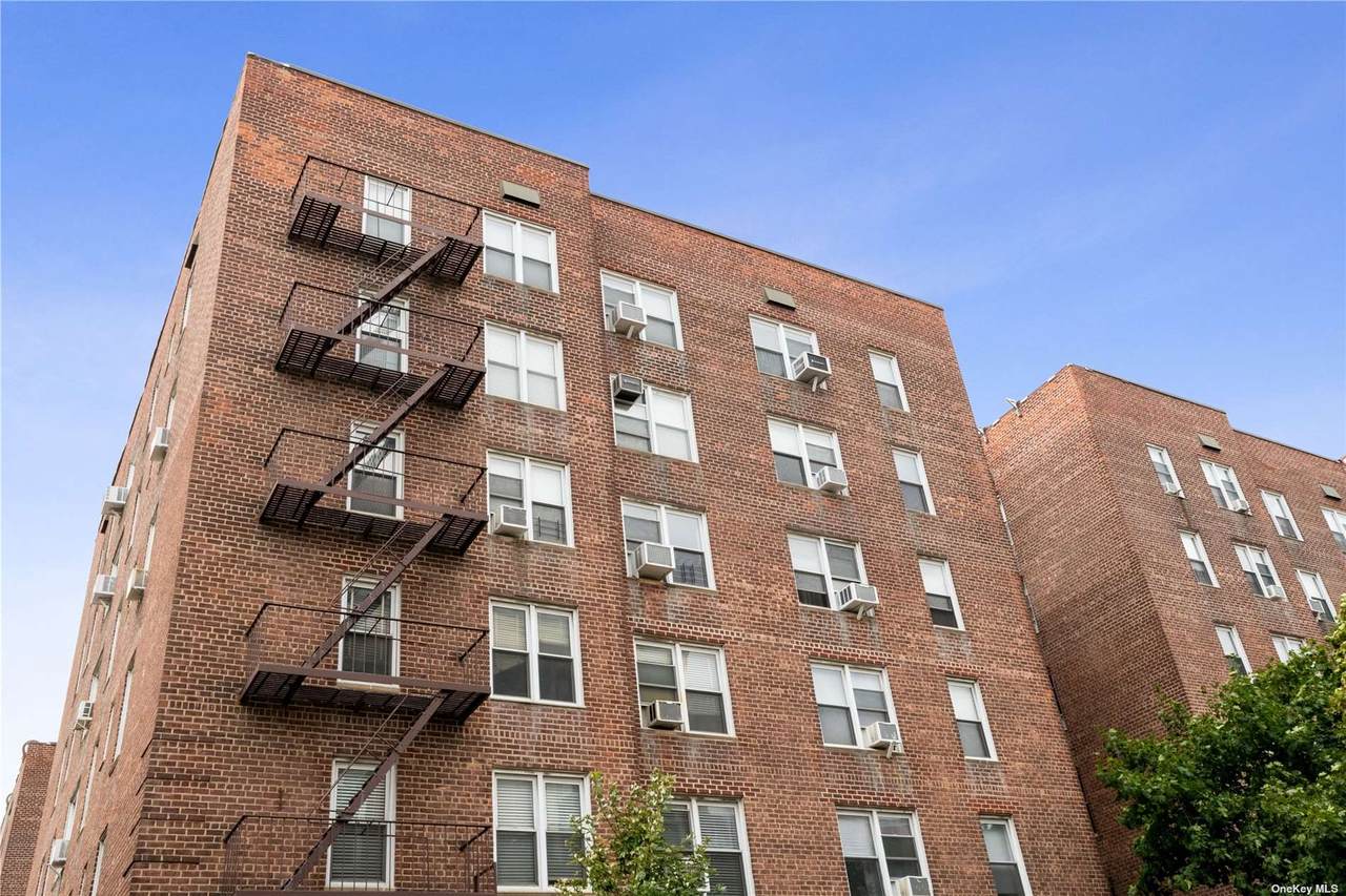 3344 93rd Street - Photo 1