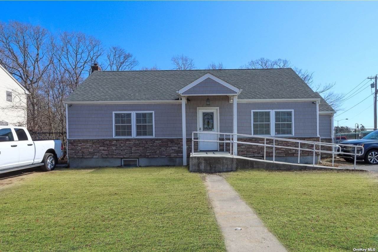 245 Carroll Avenue - Photo 1