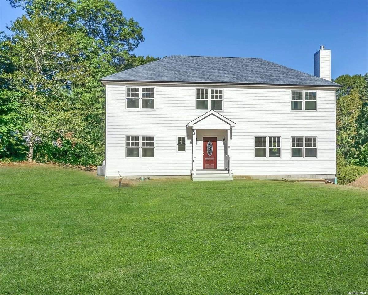 132 Moet Drive - Photo 1
