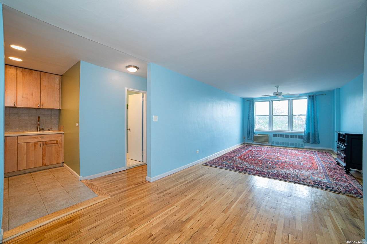 415 Argyle Road - Photo 1
