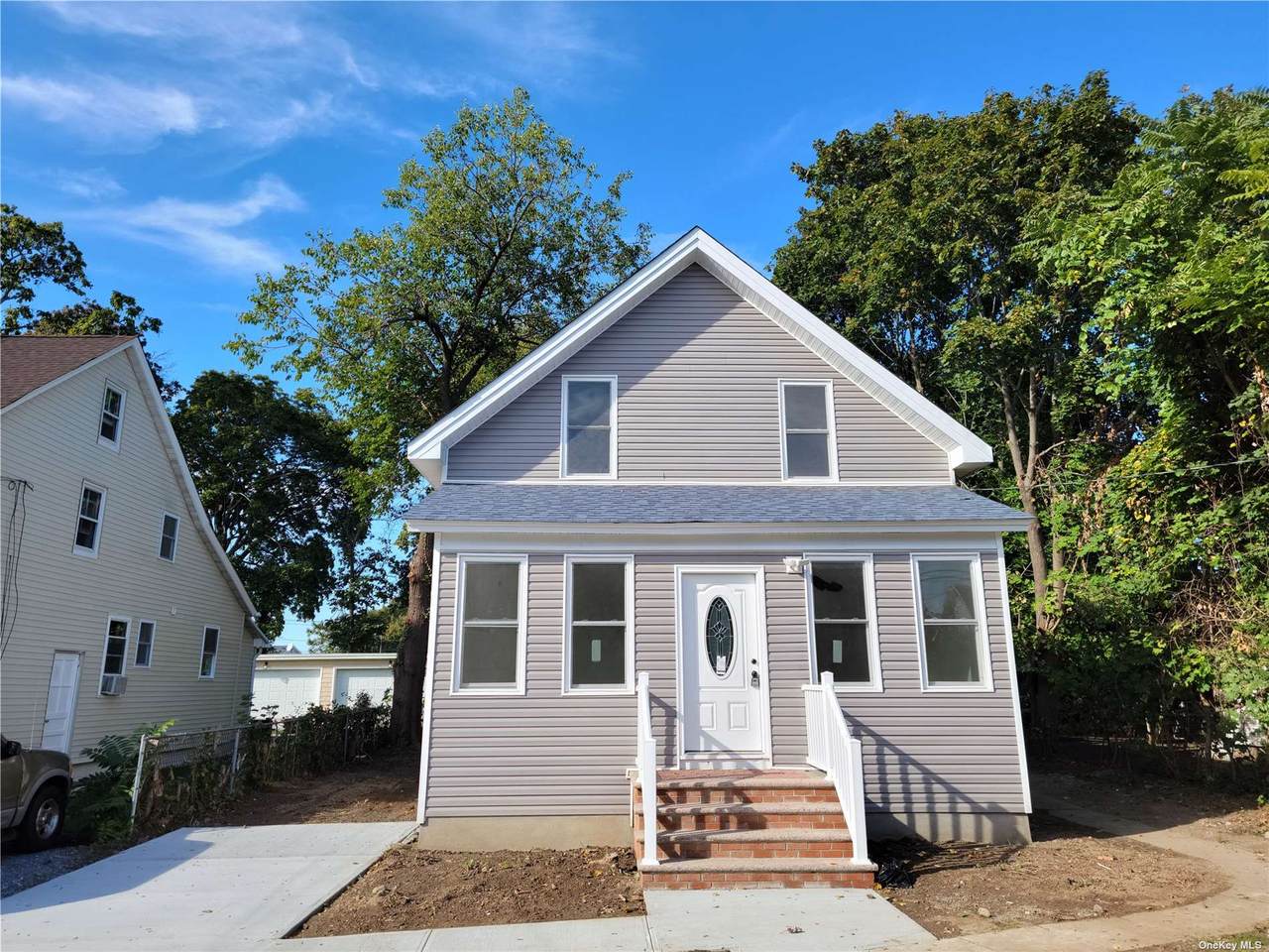 17 Maple Avenue - Photo 1