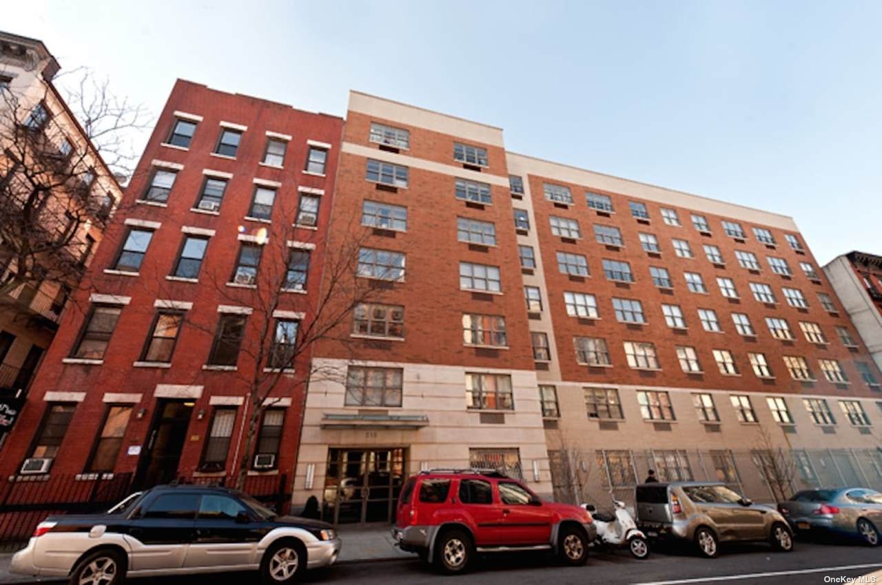 516 West 47th Street - Photo 1