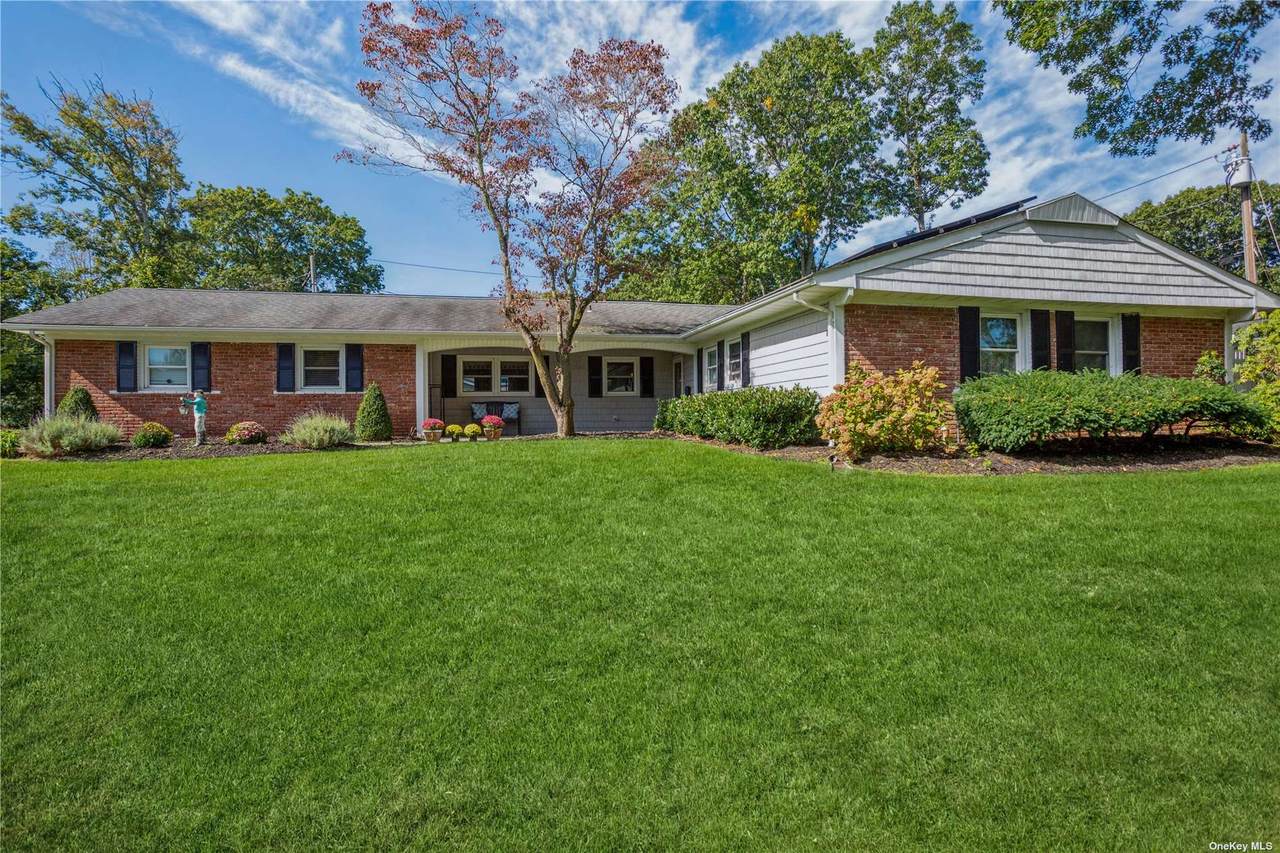 4 Silverspruce Lane - Photo 1