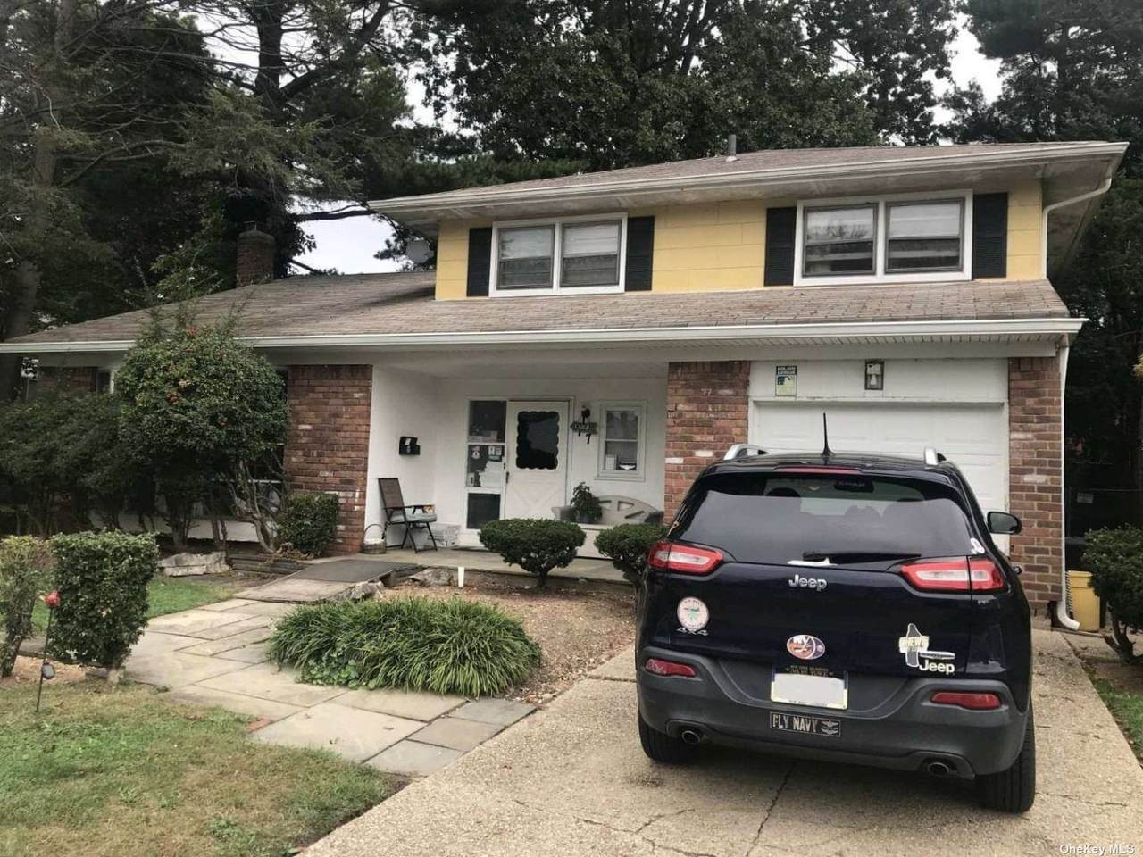 77 Sunnyside Lane - Photo 1