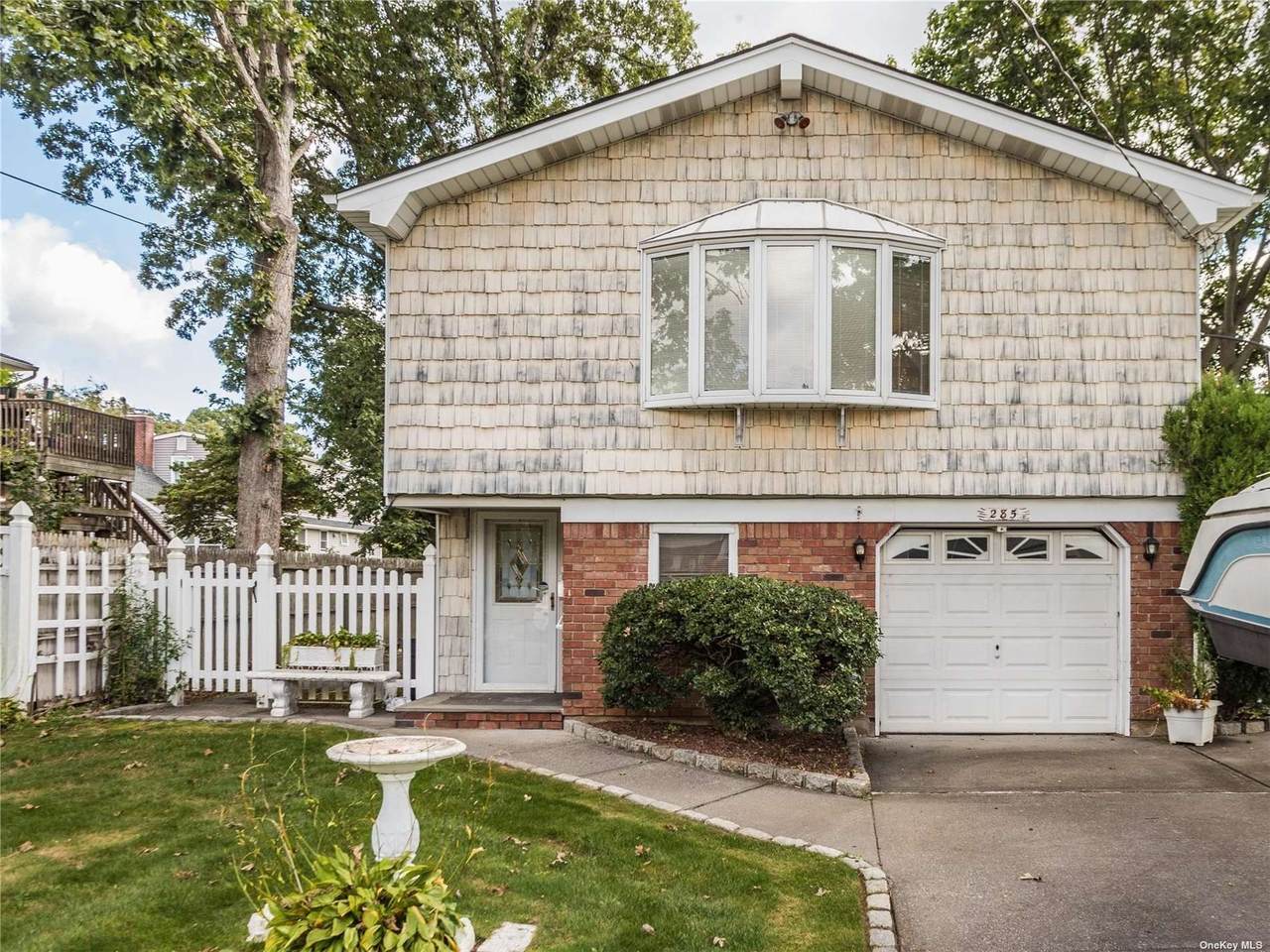 285 6th Street - Photo 1