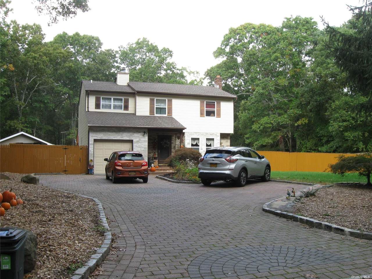 1 Clare Court - Photo 1