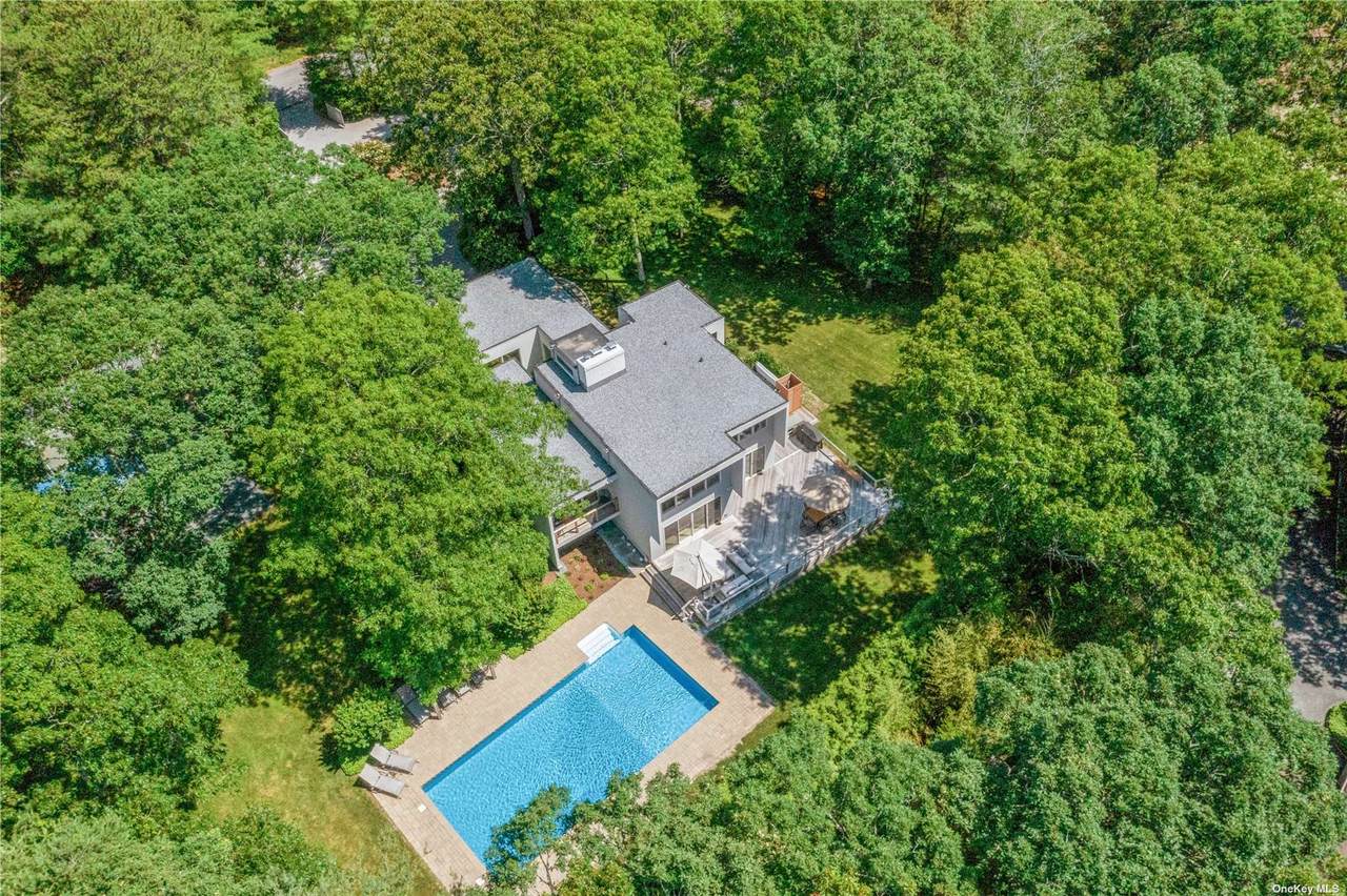19 Woodland Way - Photo 1